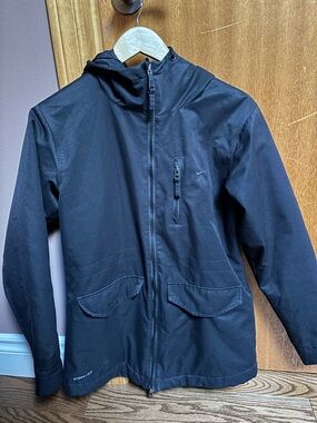 Nike Storm-FIT Black Hooded Jacket – Women’s Small (Fits Medium)